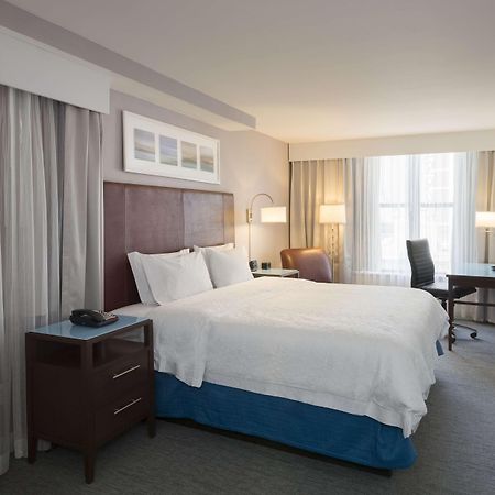 Hampton Inn Seaport Financial District New York Eksteriør billede